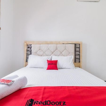 Reddoorz Near Terminal Bubulak Bogor Hotel Exterior photo